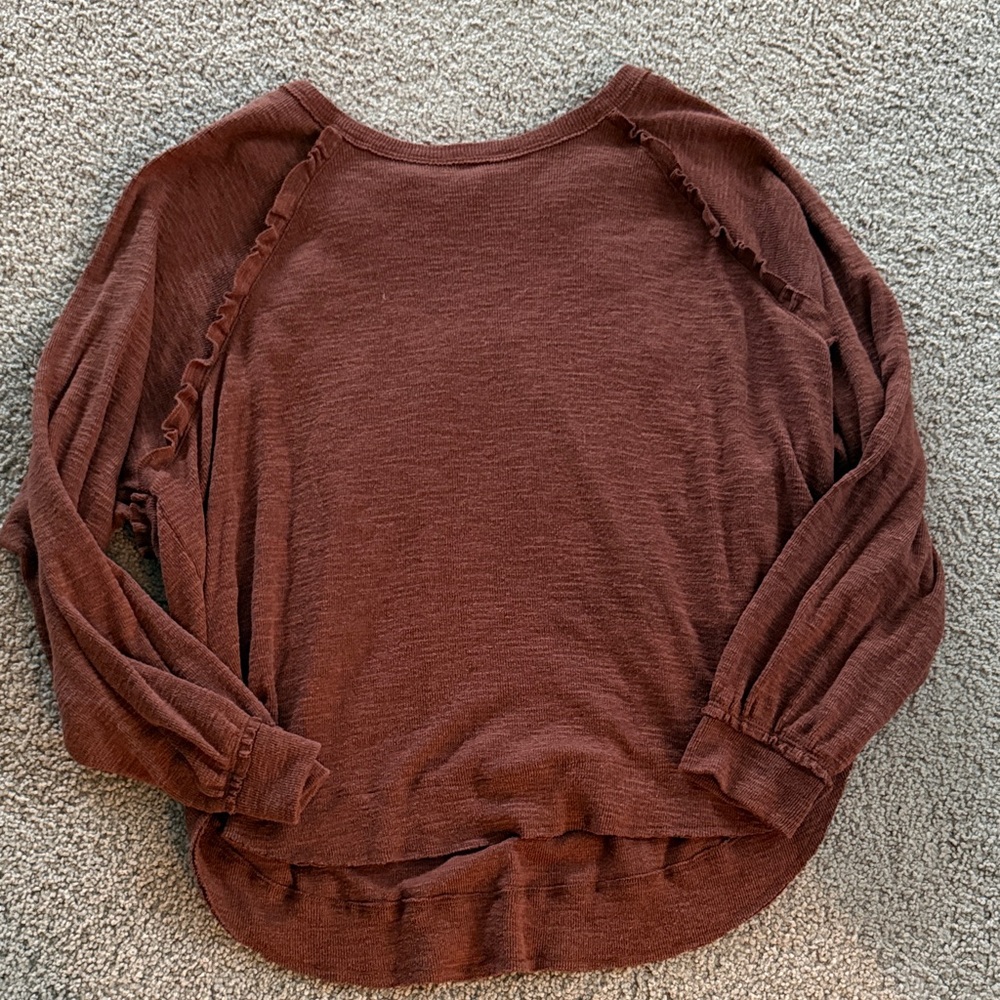 Pilco Anthropologie Women's Brown Long Sleeve Top ruffle detail